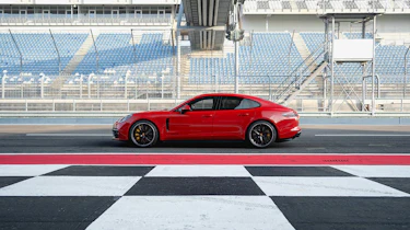 2018 Porsche Panamera GTS