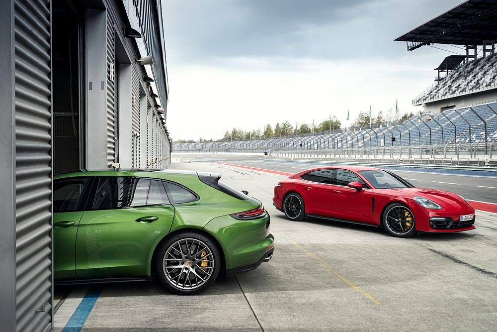 2018 Porsche Panamera GTS 