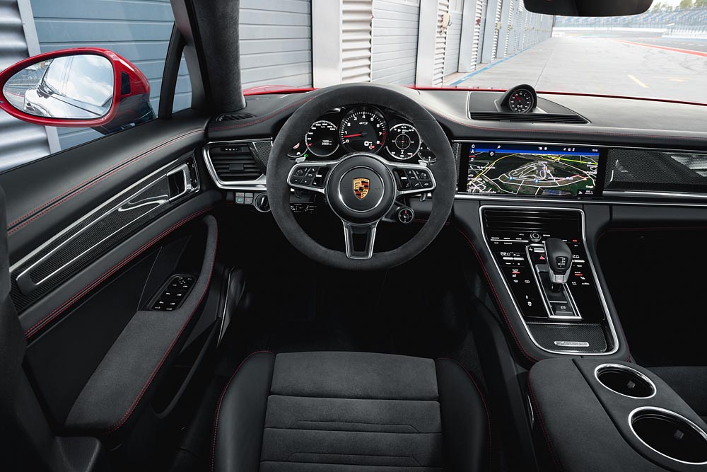 2018 Porsche Panamera GTS cabin