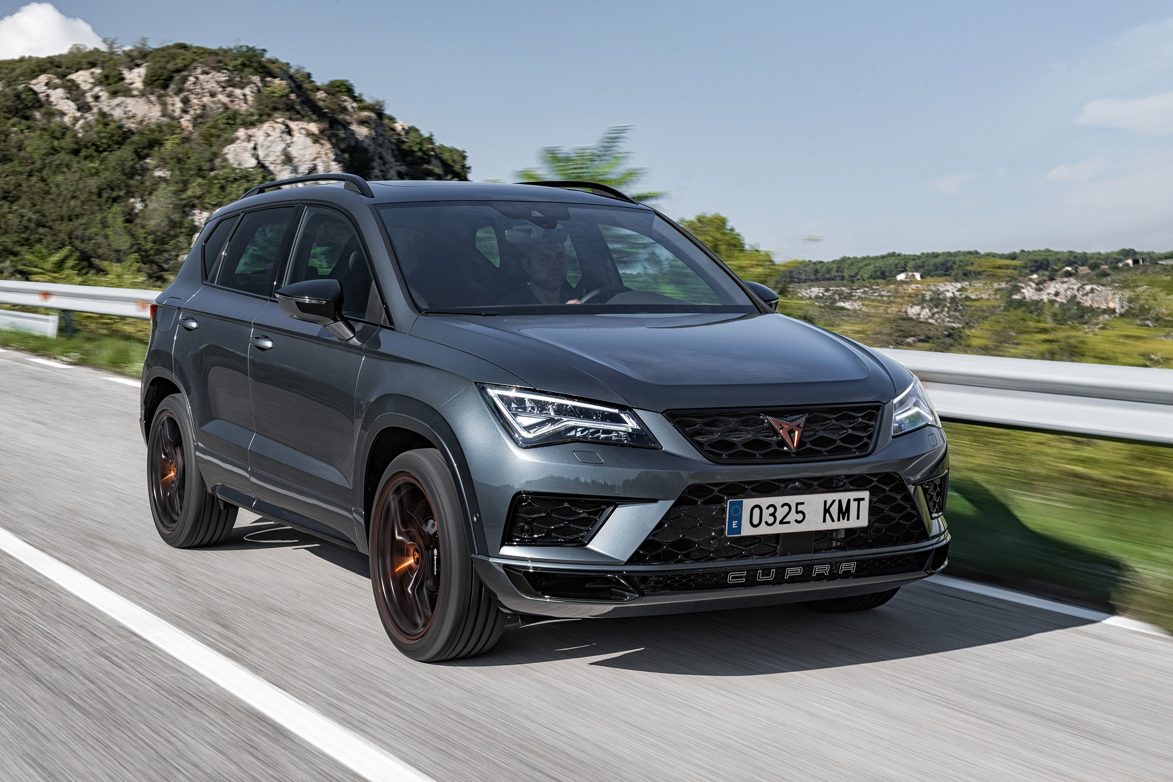 Ateca Cupra - grey front quarter