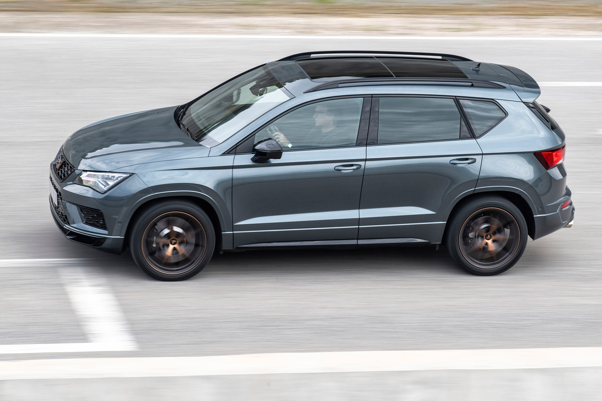 Ateca Cupra - side