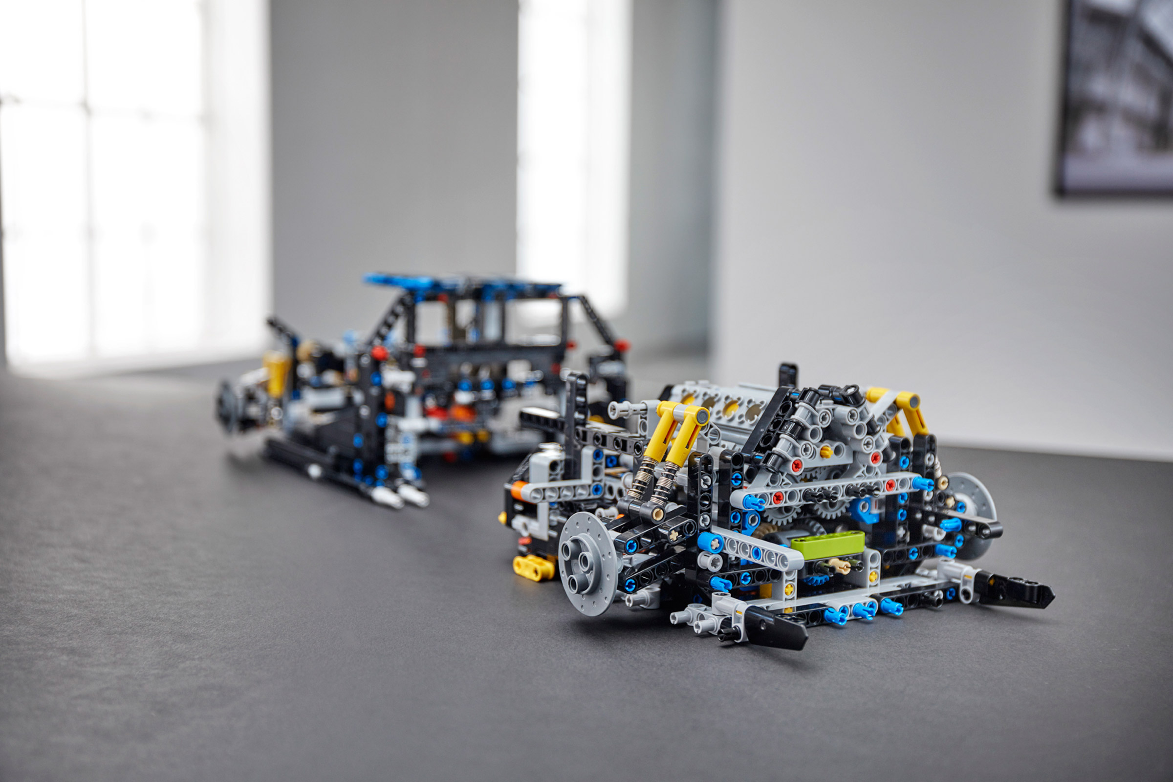 Bugatti Lego header engine