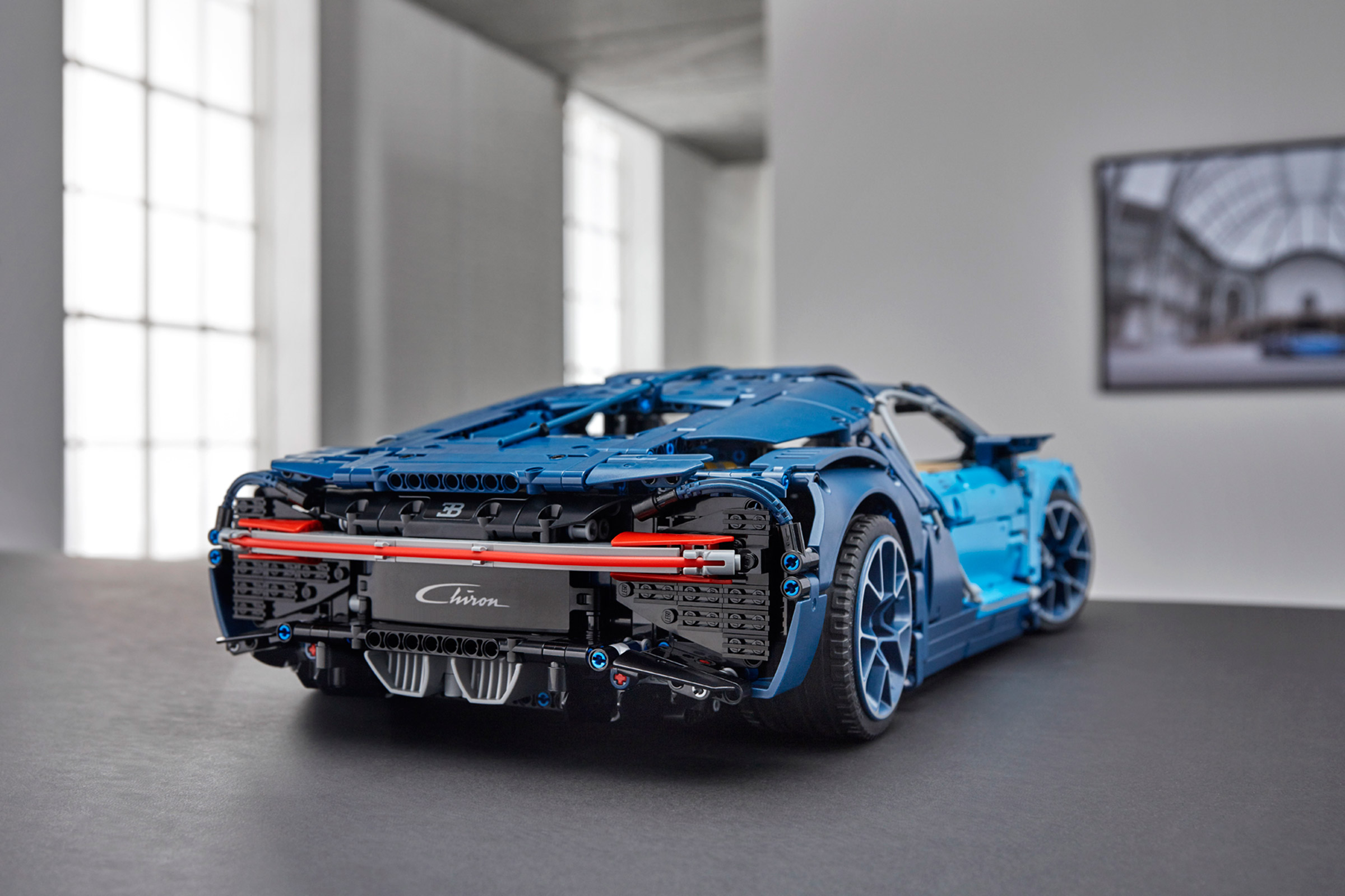 Bugatti Lego header rear