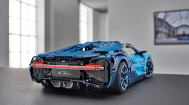 Bugatti Lego header rear