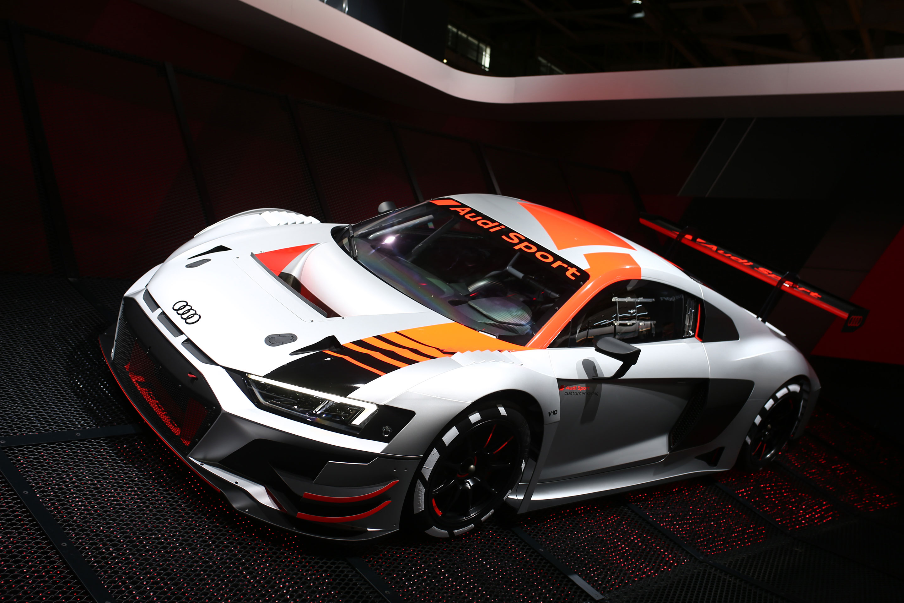 Audi R8 LMS GT3 - front
