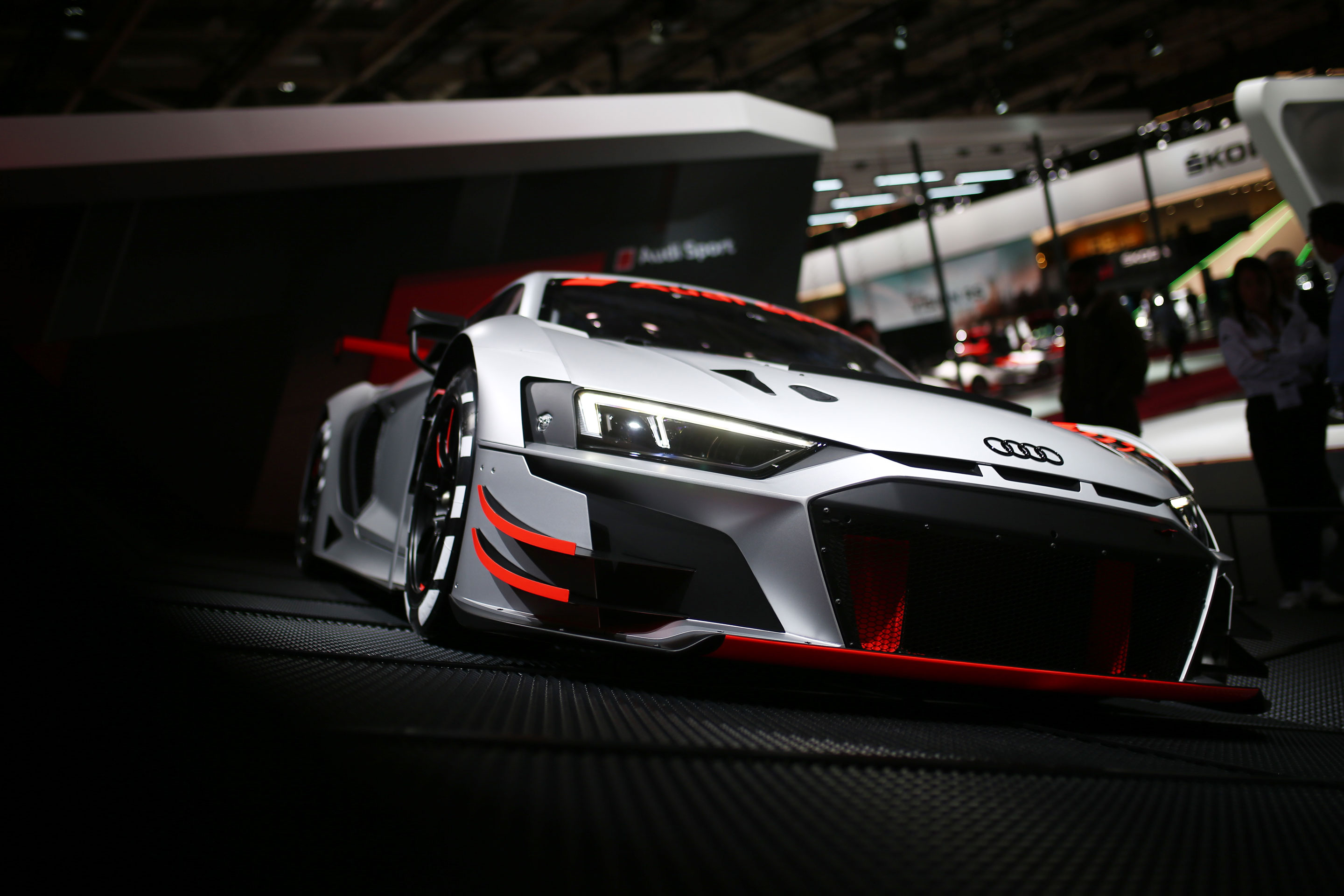 Audi R8 LMS GT3 - front