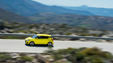 Suzuki Swift Sport - side