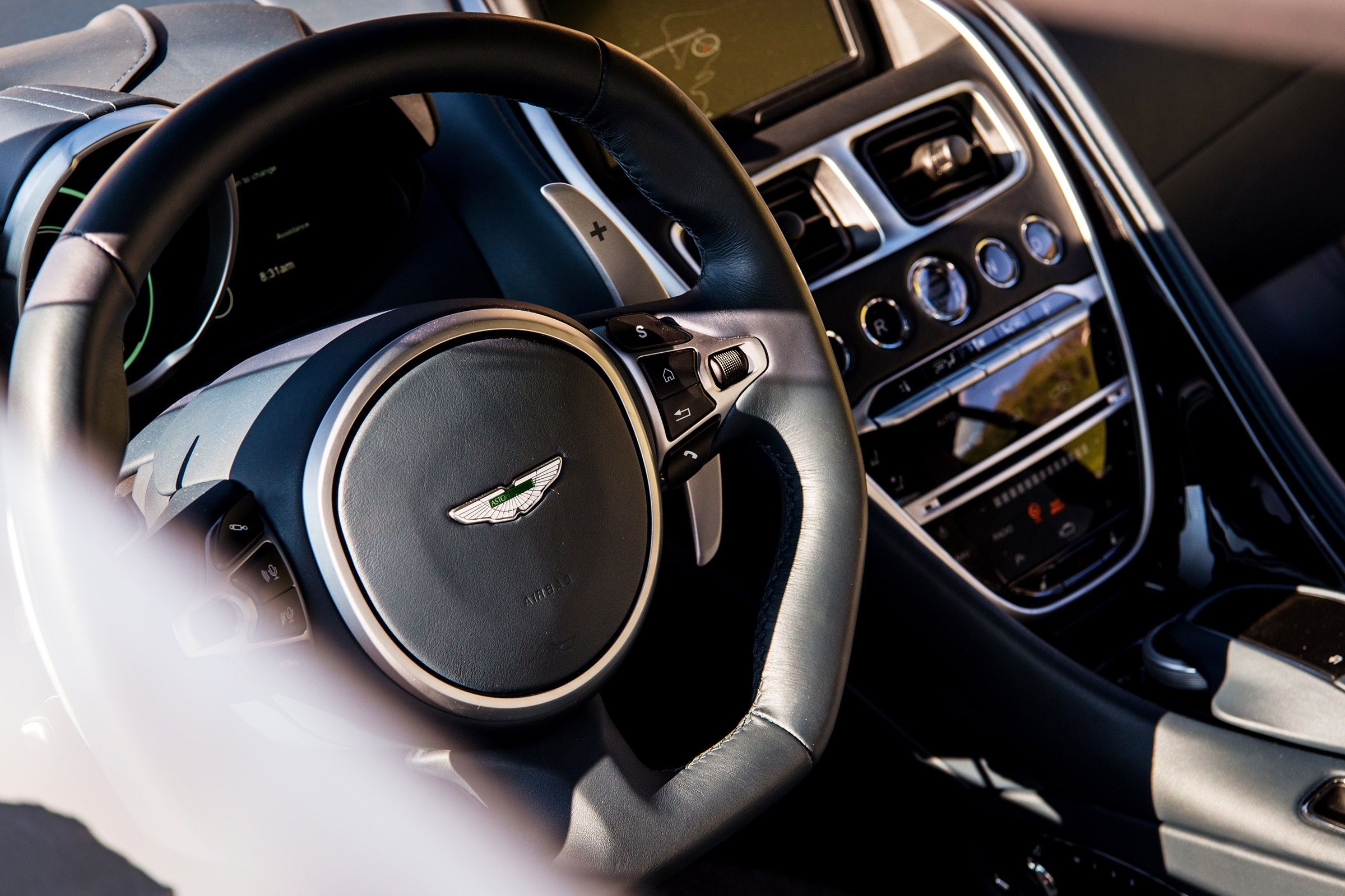 Aston Martin DBS Superleggera drive - insteror