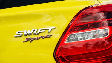 Suzuki Swift Sport - badge