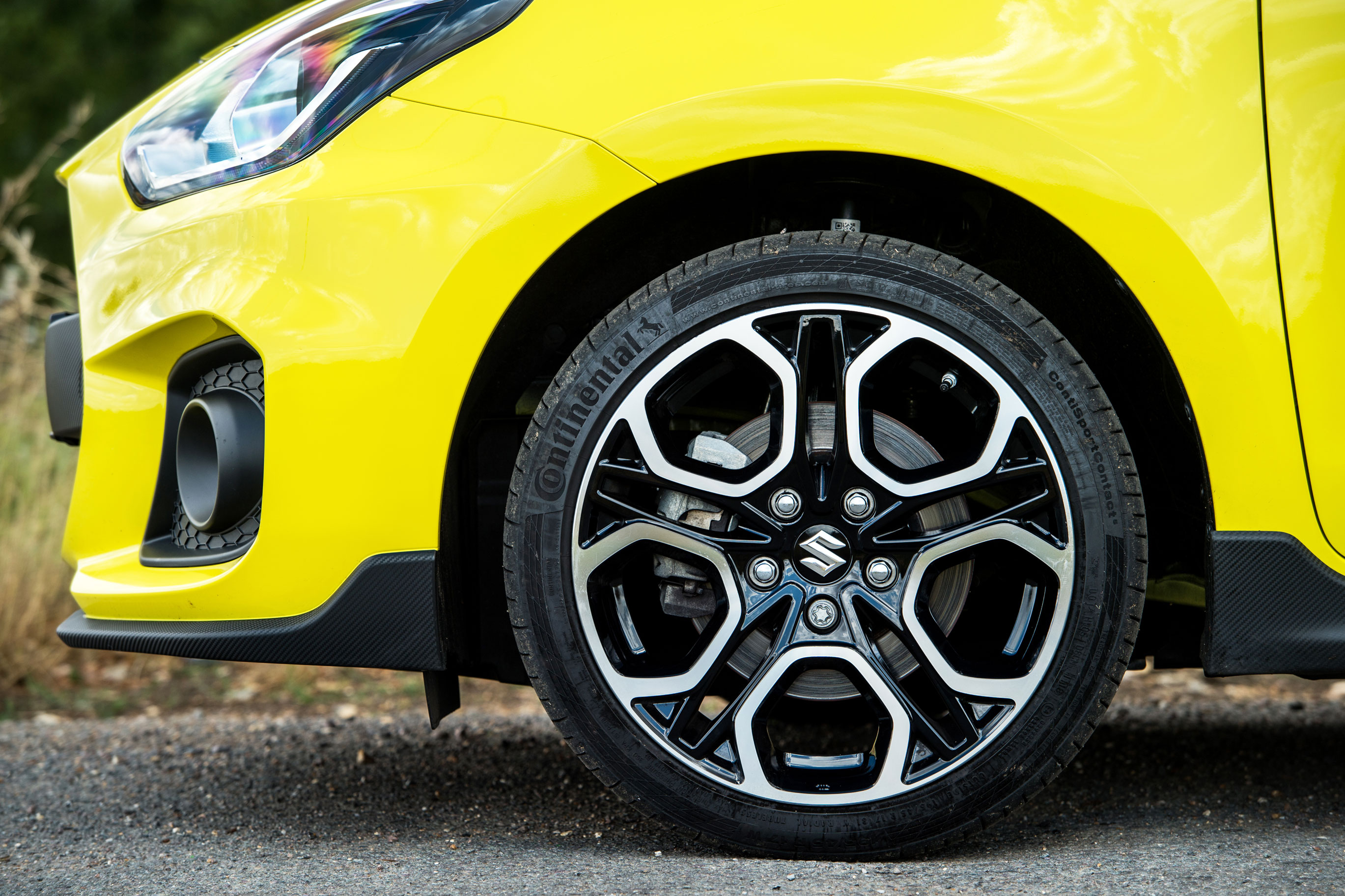 Suzuki Swift Sport - wheel