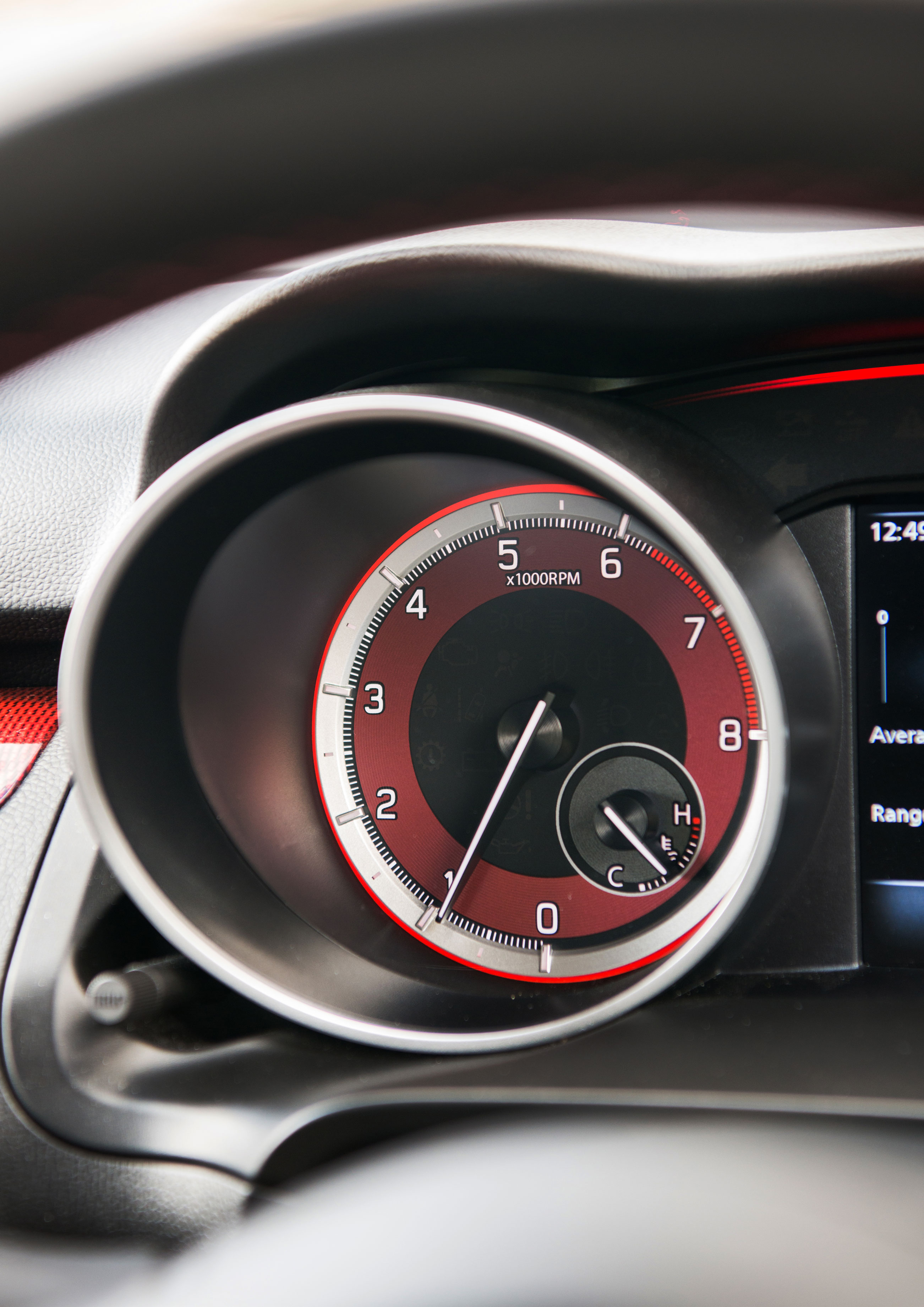 Suzuki Swift Sport - rev counter