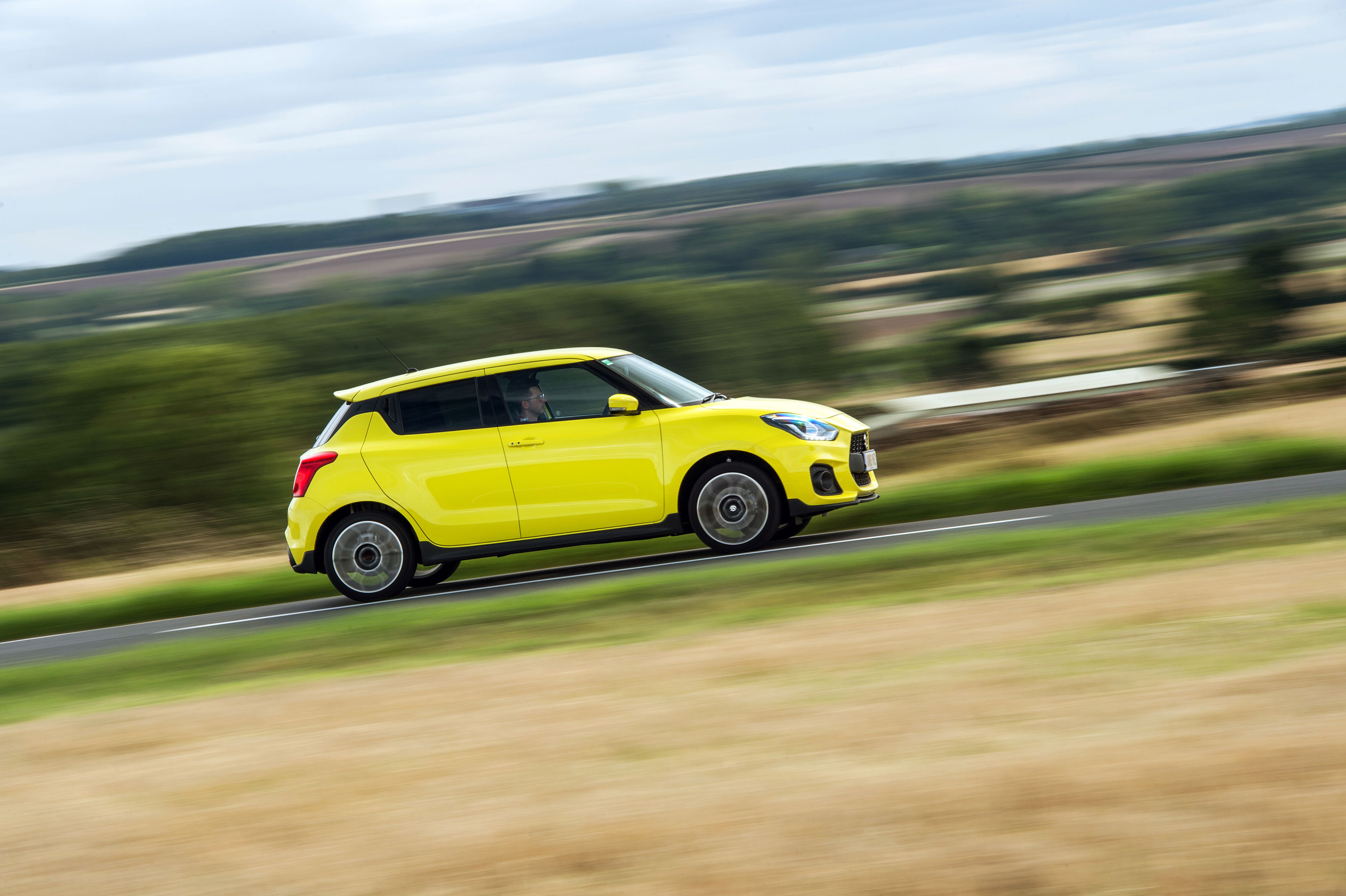 Suzuki Swift Sport - side