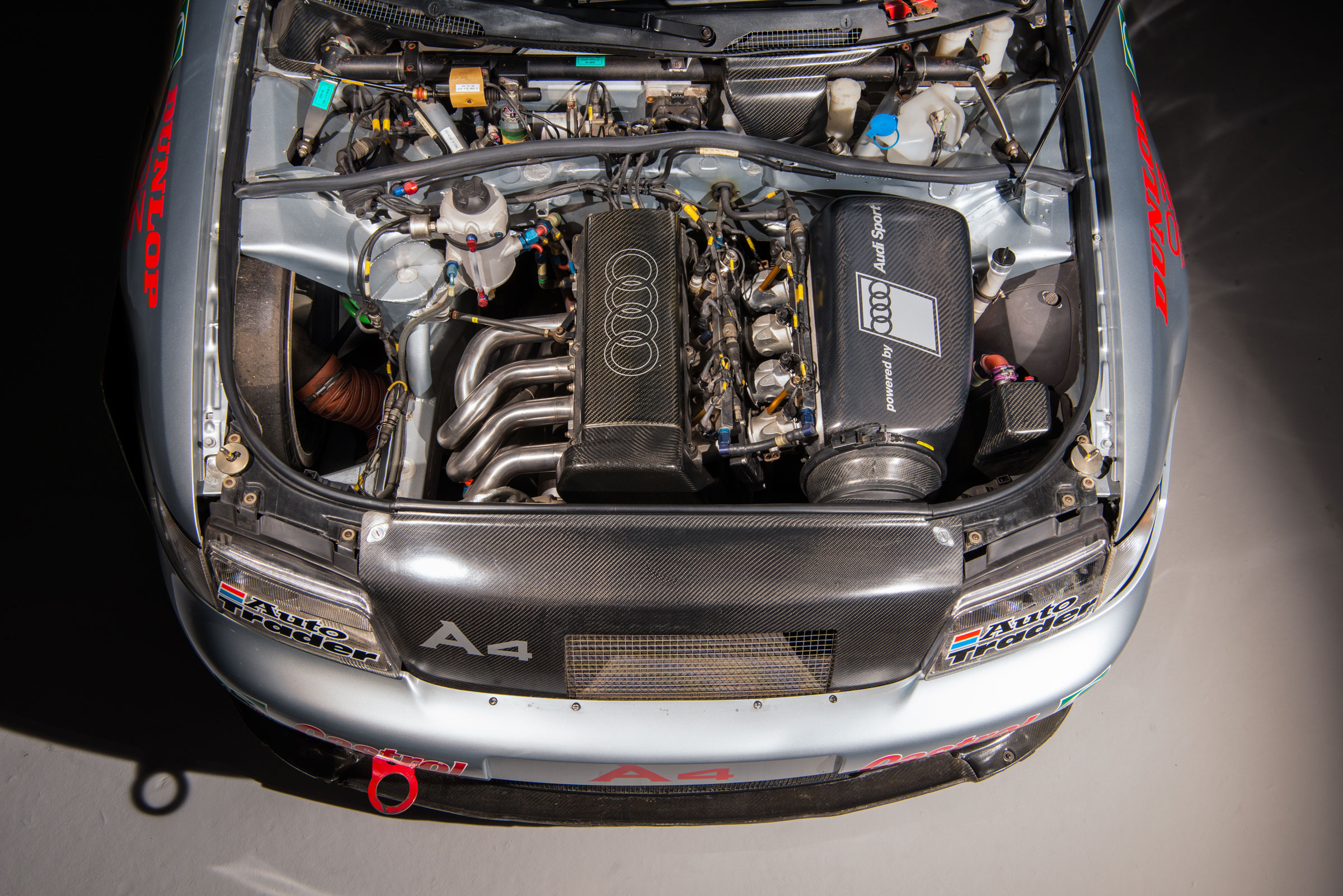 Audi A4 Super Tourer - engine