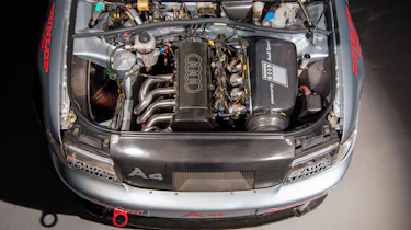 Audi A4 Super Tourer - engine