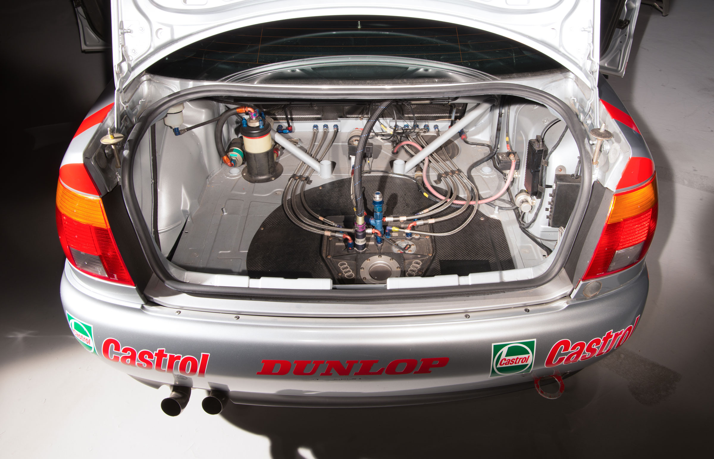 Audi A4 Super Tourer - boot