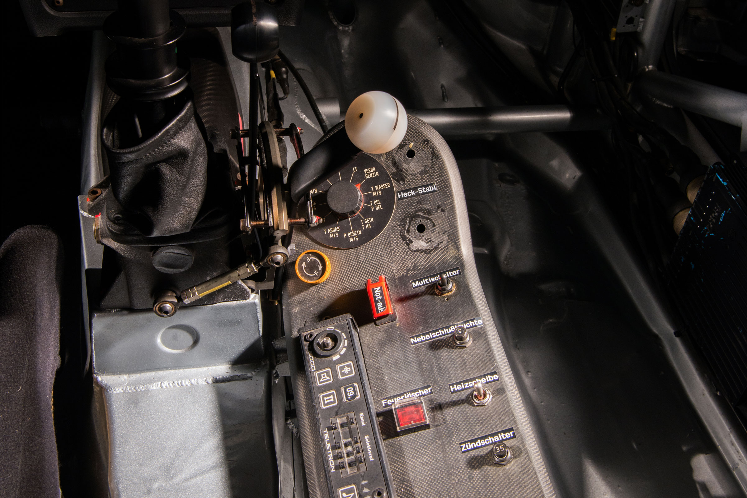 Audi A4 Super Tourer - centre console, and brake bias and anti-roll bar adjustment