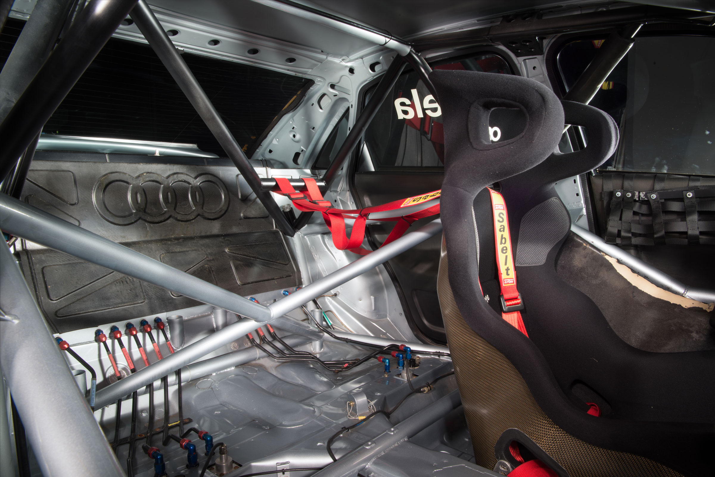 Audi A4 Super Tourer - interior