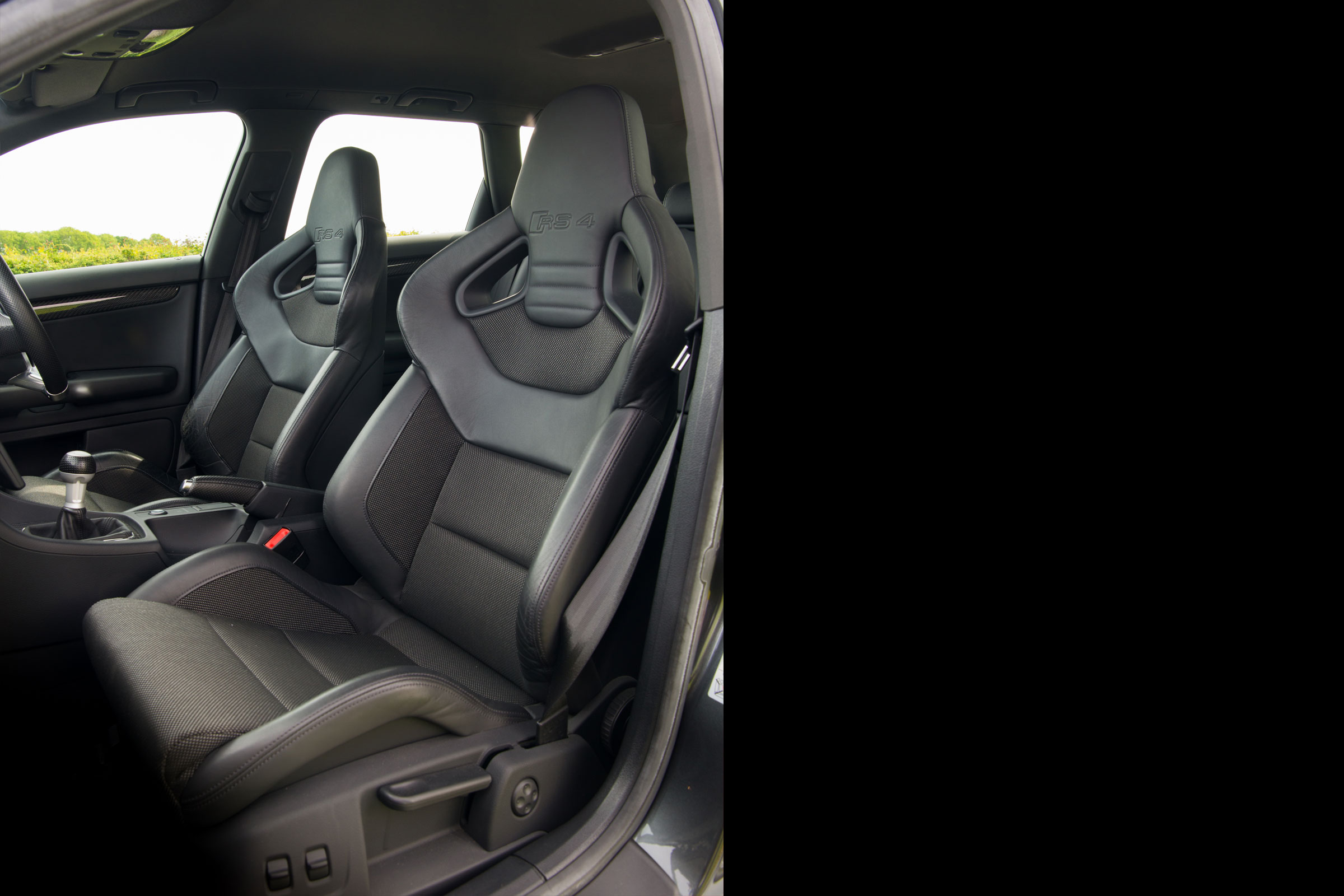 Audi RS4 Avant (B7) – seats