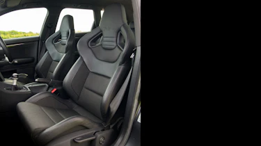 Audi RS4 Avant (B7) – seats