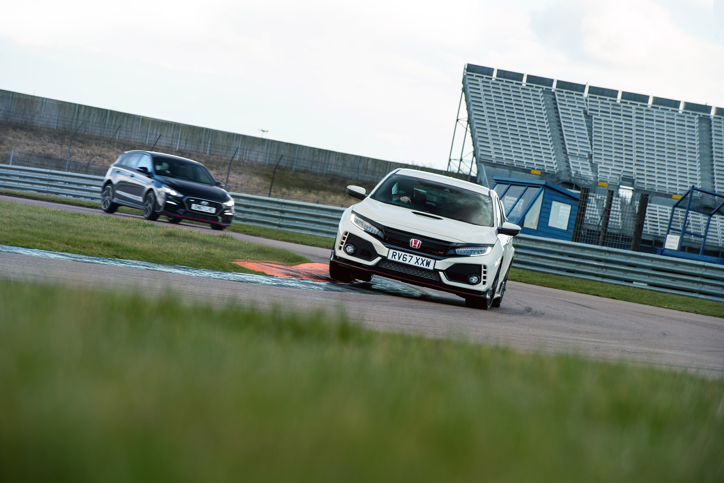 Tcoty car pics of the week - Civic and i30N