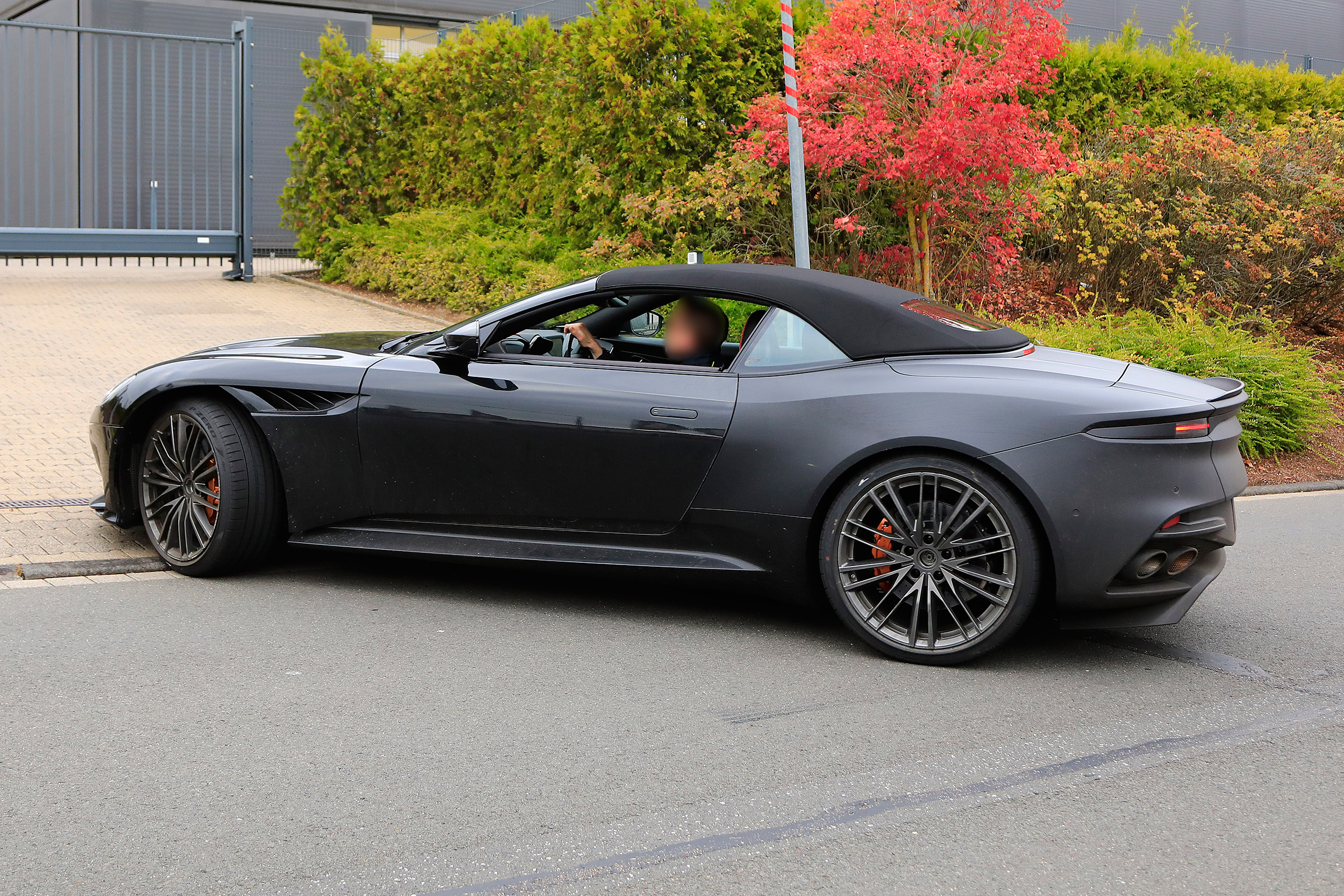 Aston Martin DBS Volante spy - OCT18 side