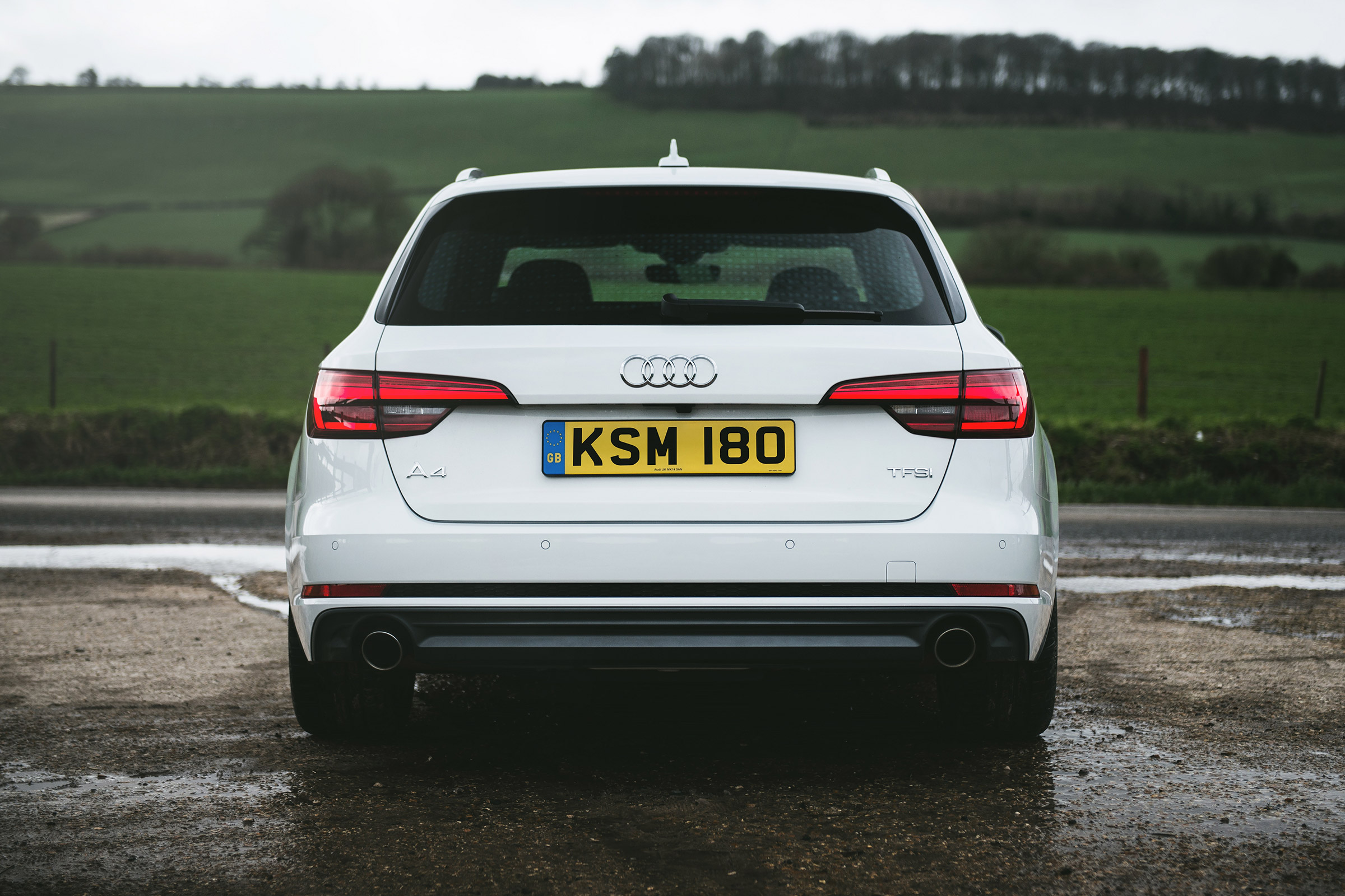 Audi A4 Avant - rear