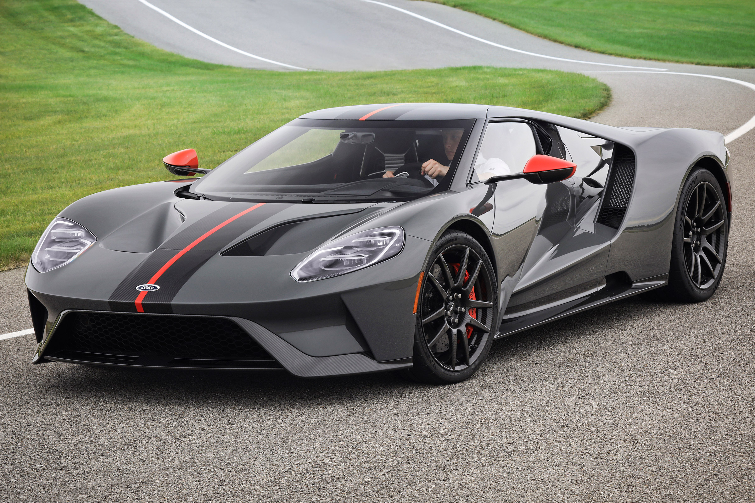 Ford GT Carbon Edition - front quarter