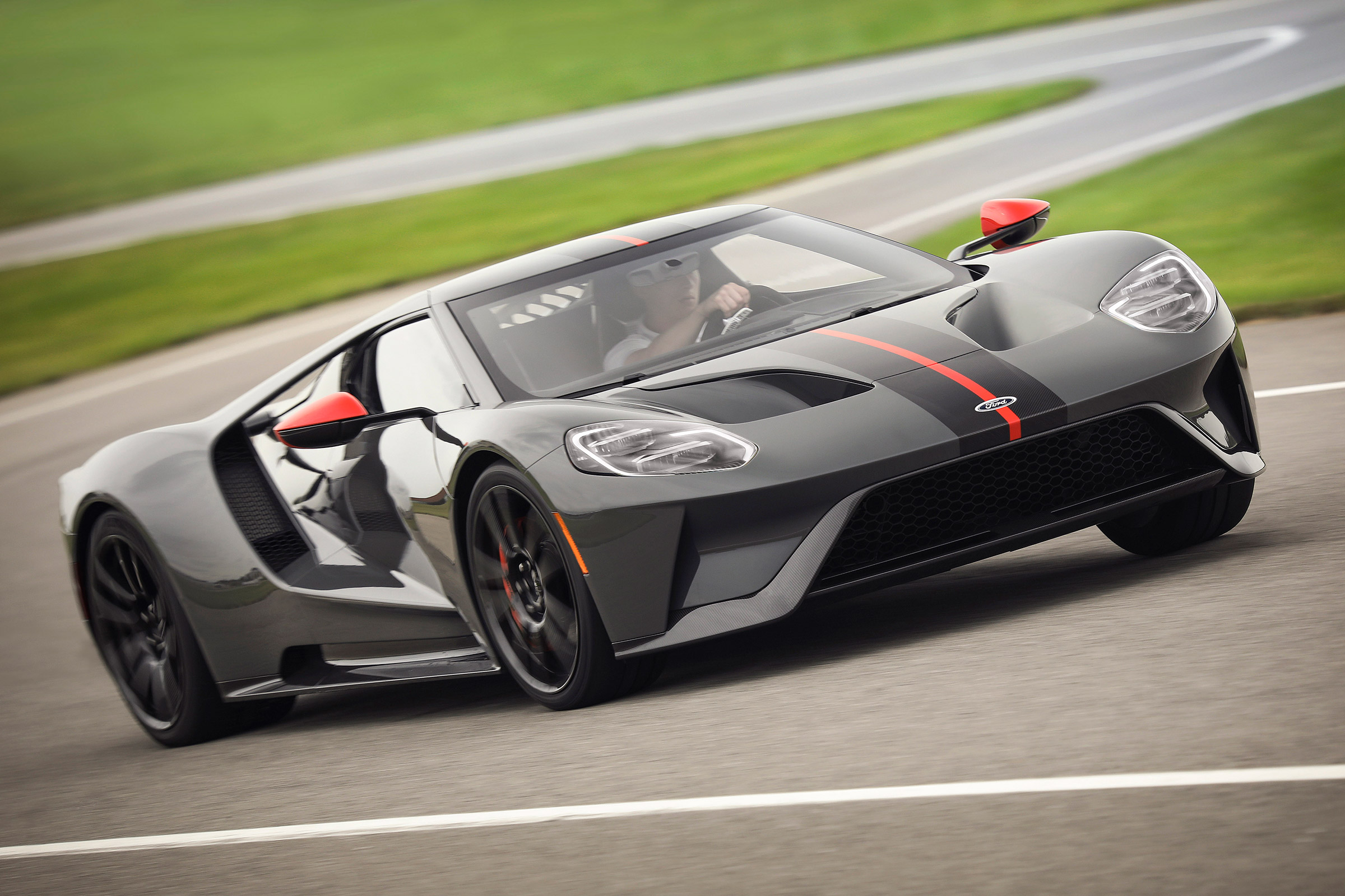 Ford GT Carbon Edition - front quarter]