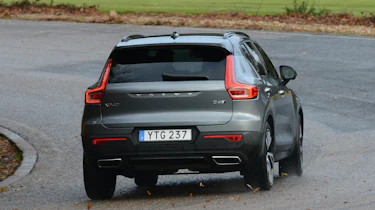 Volvo XC40 - grey rear