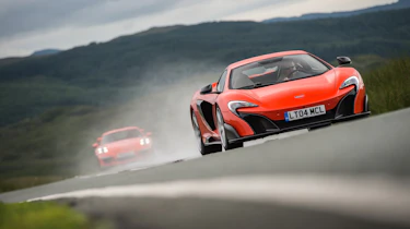 McLaren 675LT v Porsche 911 GT3 RS (991.1)