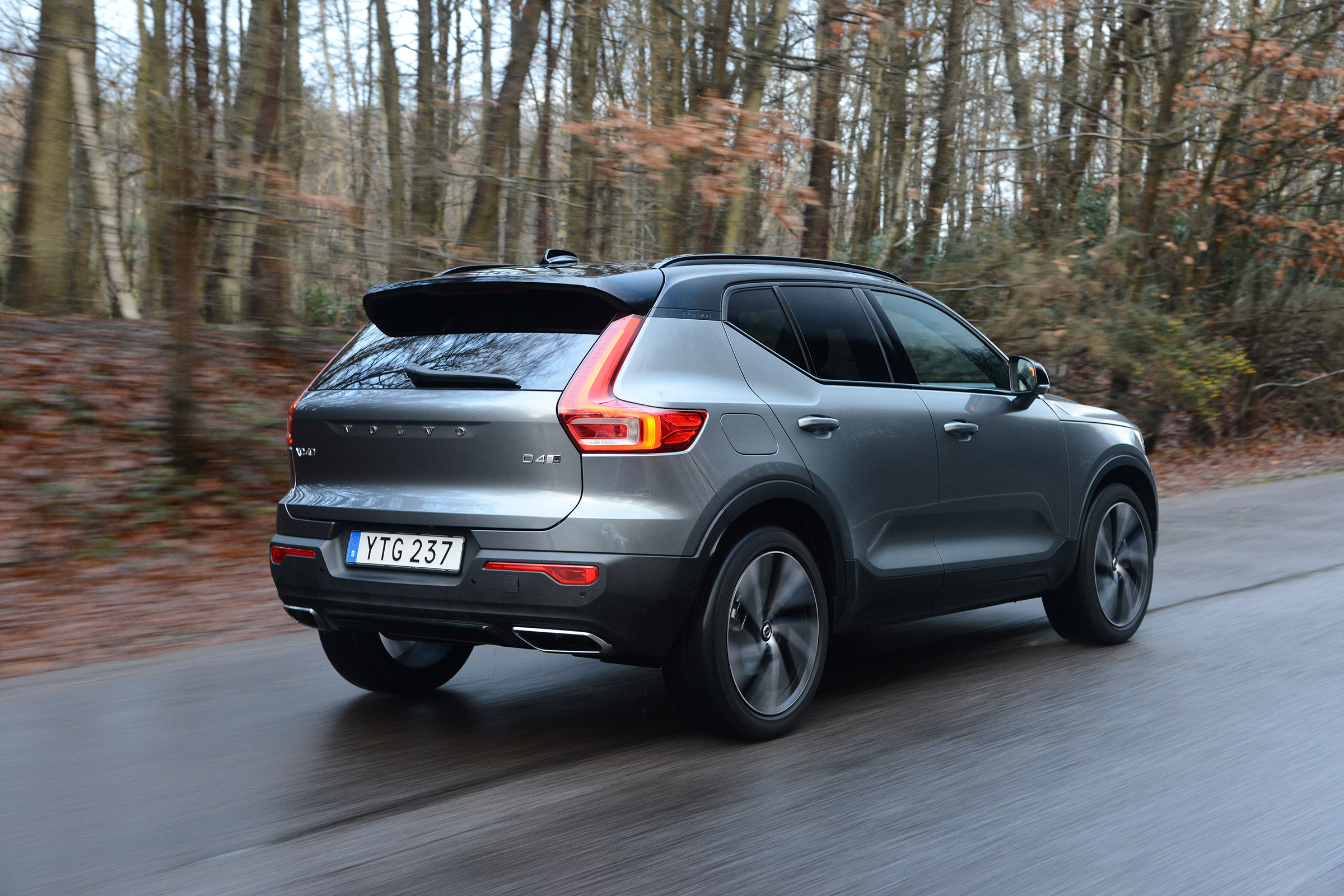 Volvo XC40 - tracking