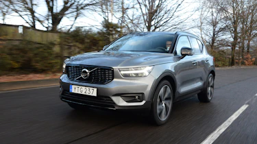 Volvo XC40 - front quarter