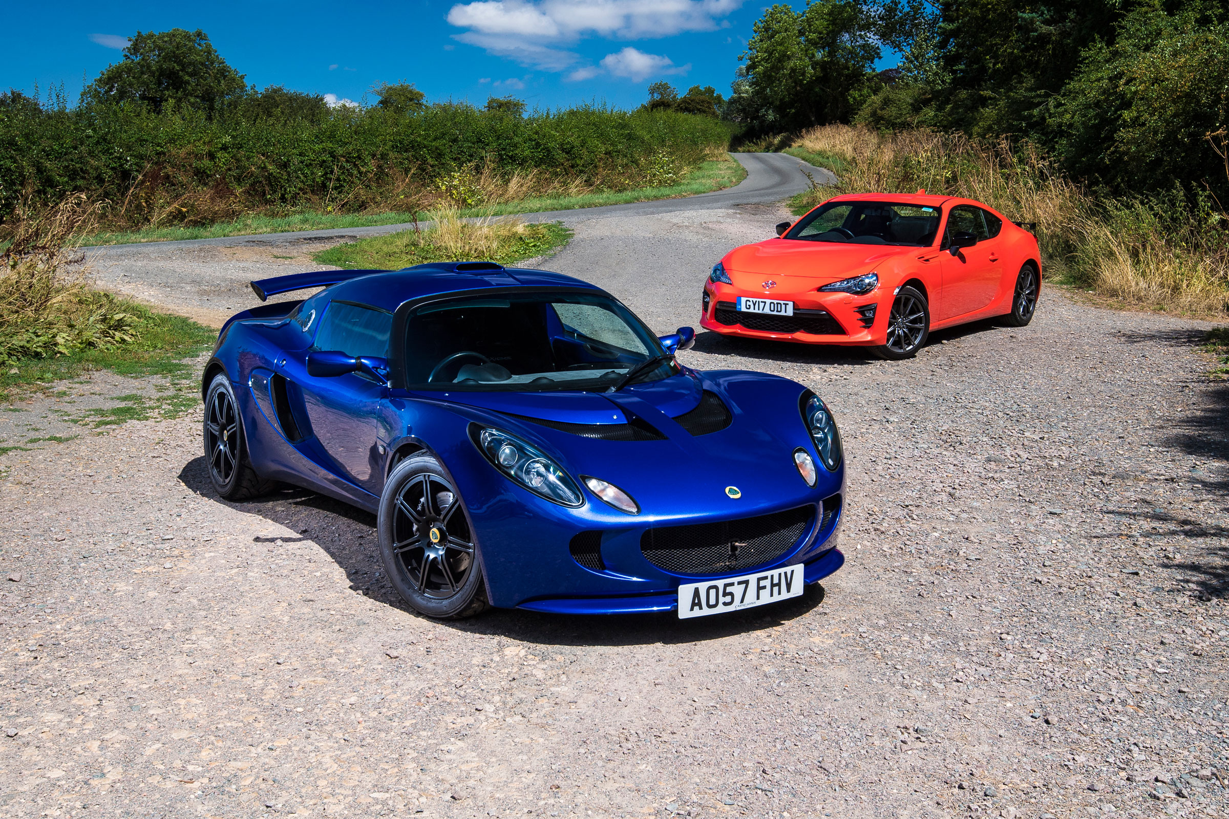 Toyota GT86 and Lotus Exige S (S2)