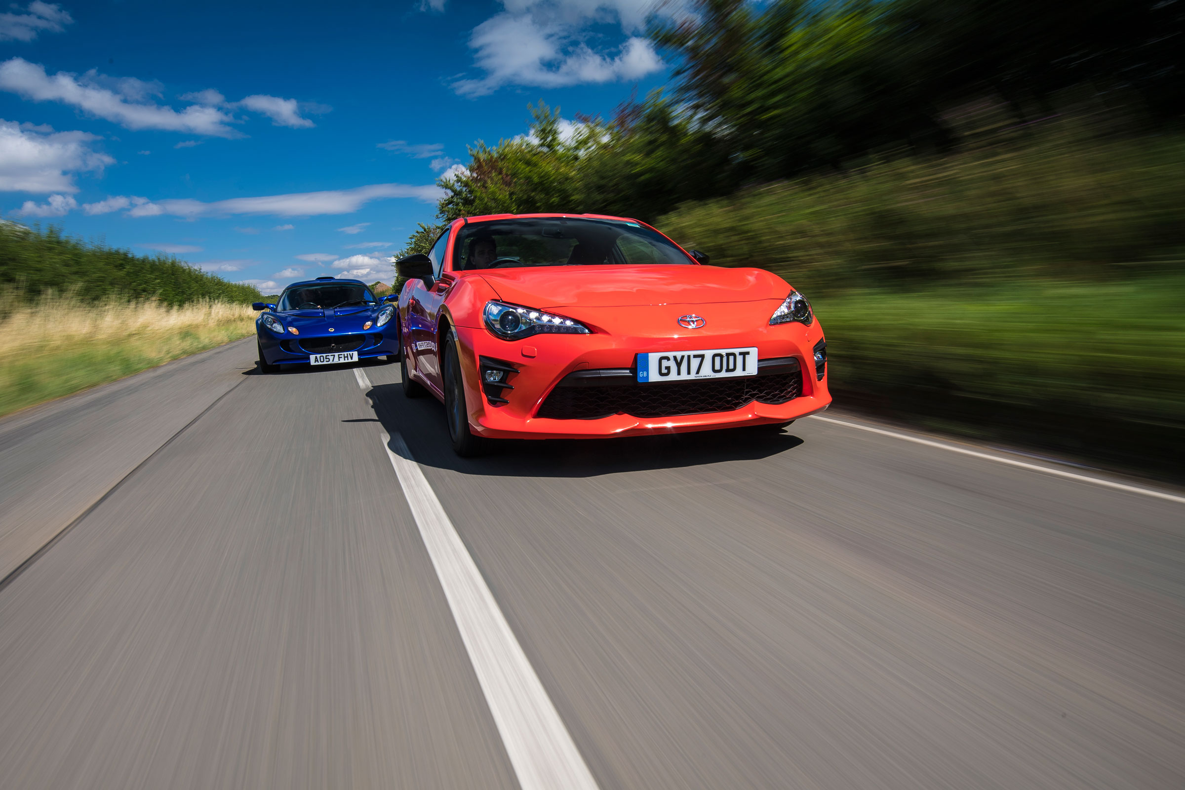 Toyota GT86 and Lotus Exige S (S2)