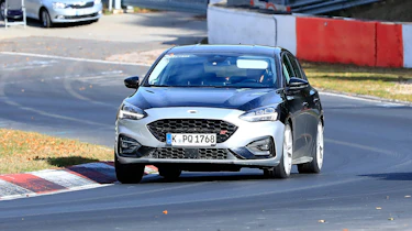 Ford Focus ST spy - front