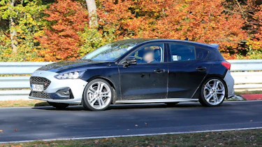 Ford Focus ST spy - side