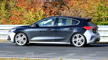Ford Focus ST spy - side