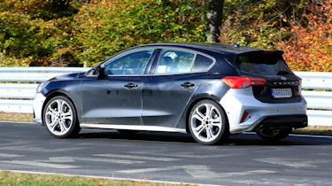 Ford Focus ST spy - rear quarter