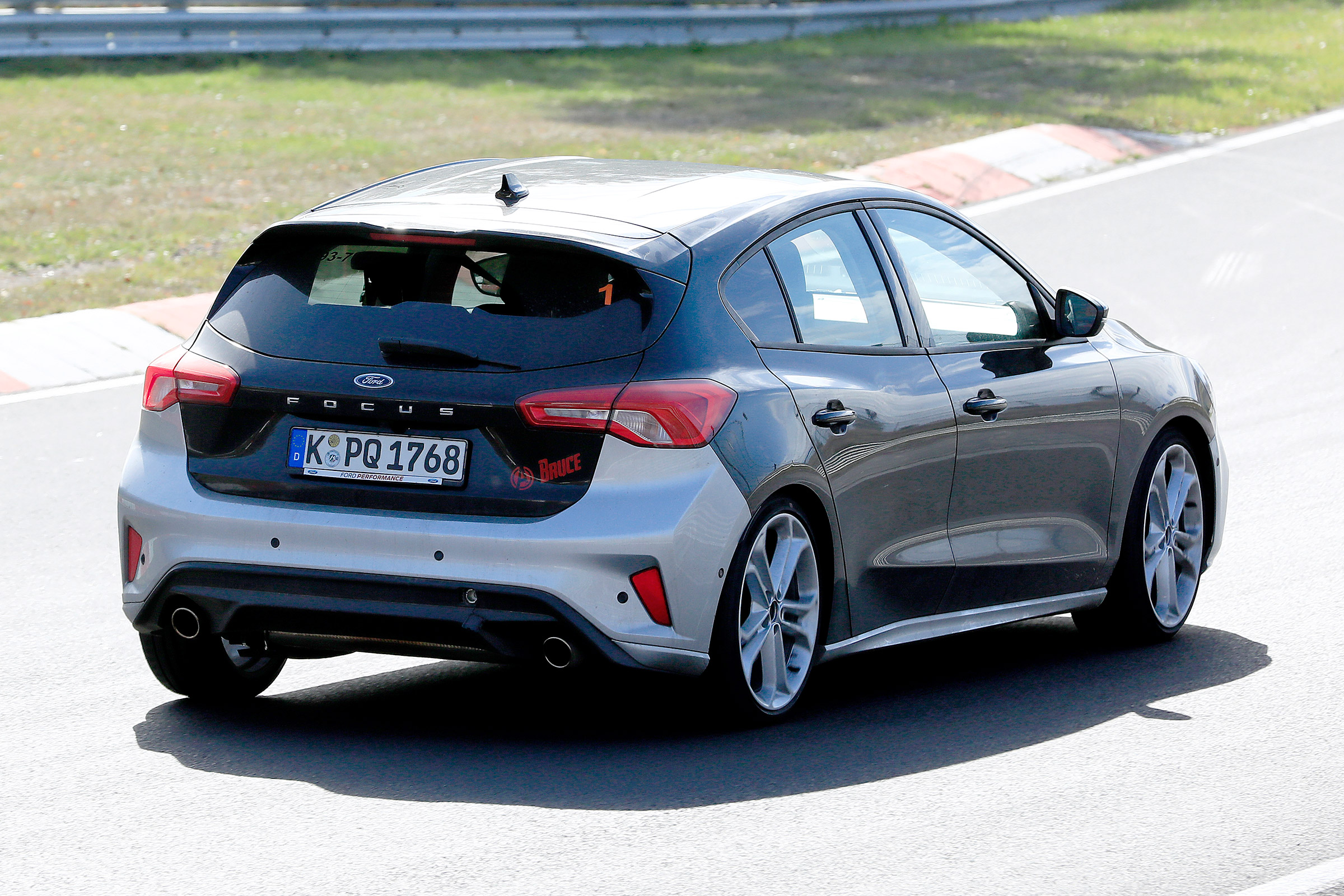 Ford Focus ST spy - rear