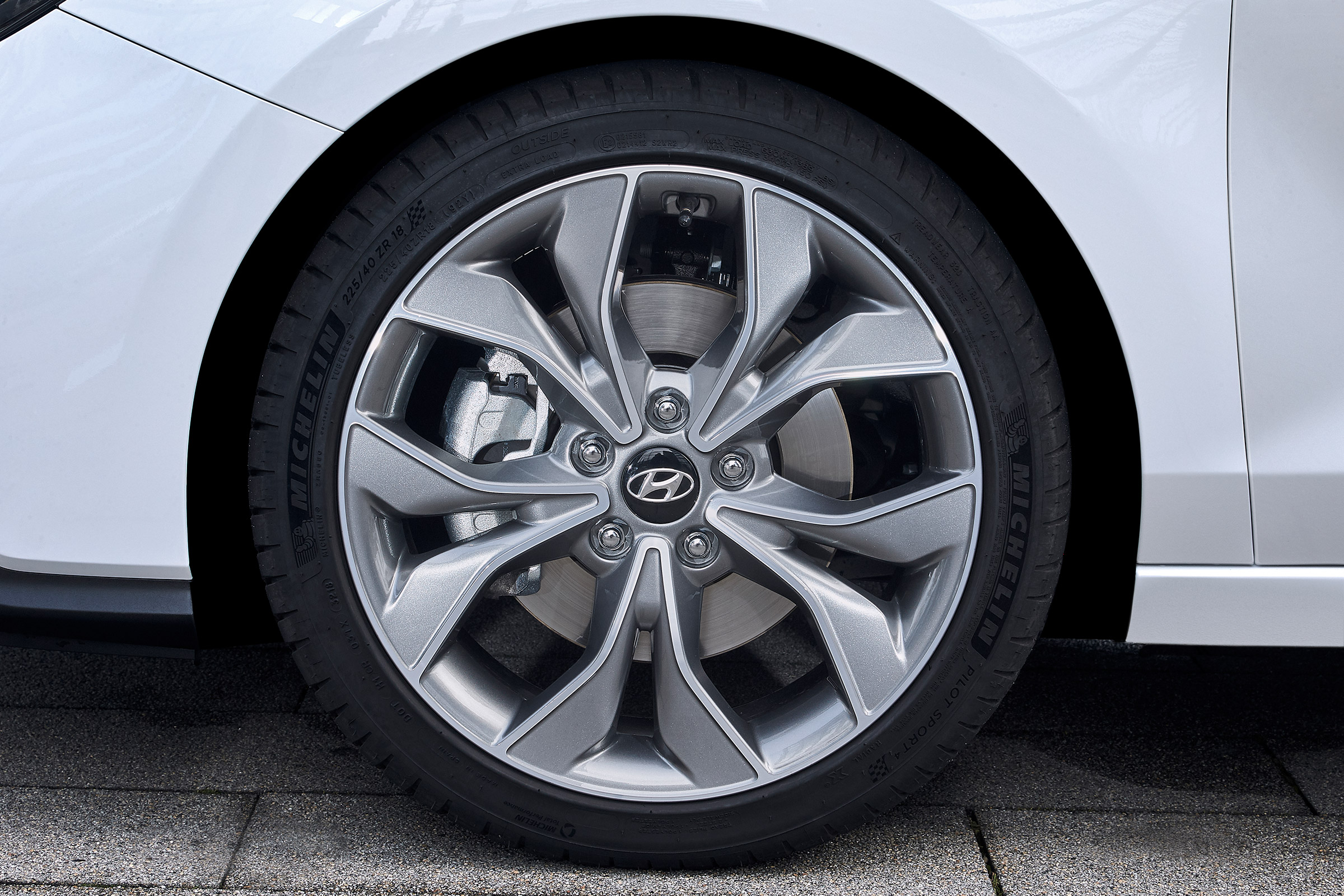 Hyundai i30 Fastback N-Line - wheels