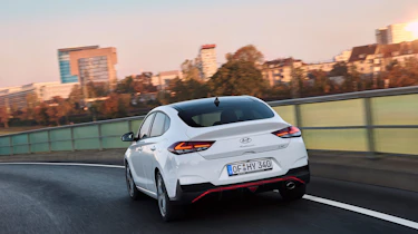Hyundai i30 Fastback N-Line - rear