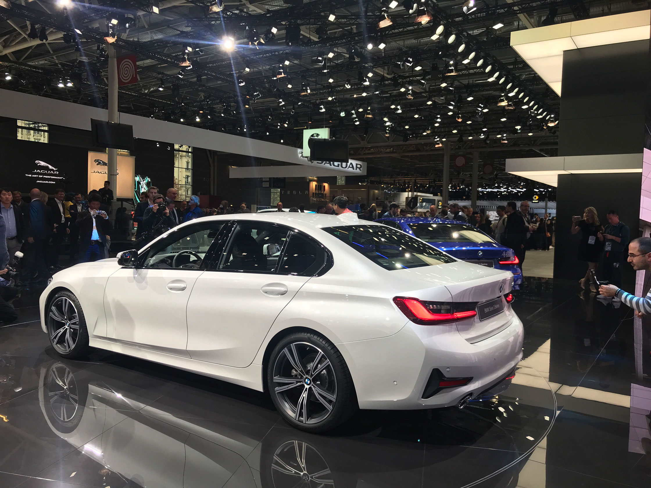 BMW 3-series G20 320d - Paris motor show