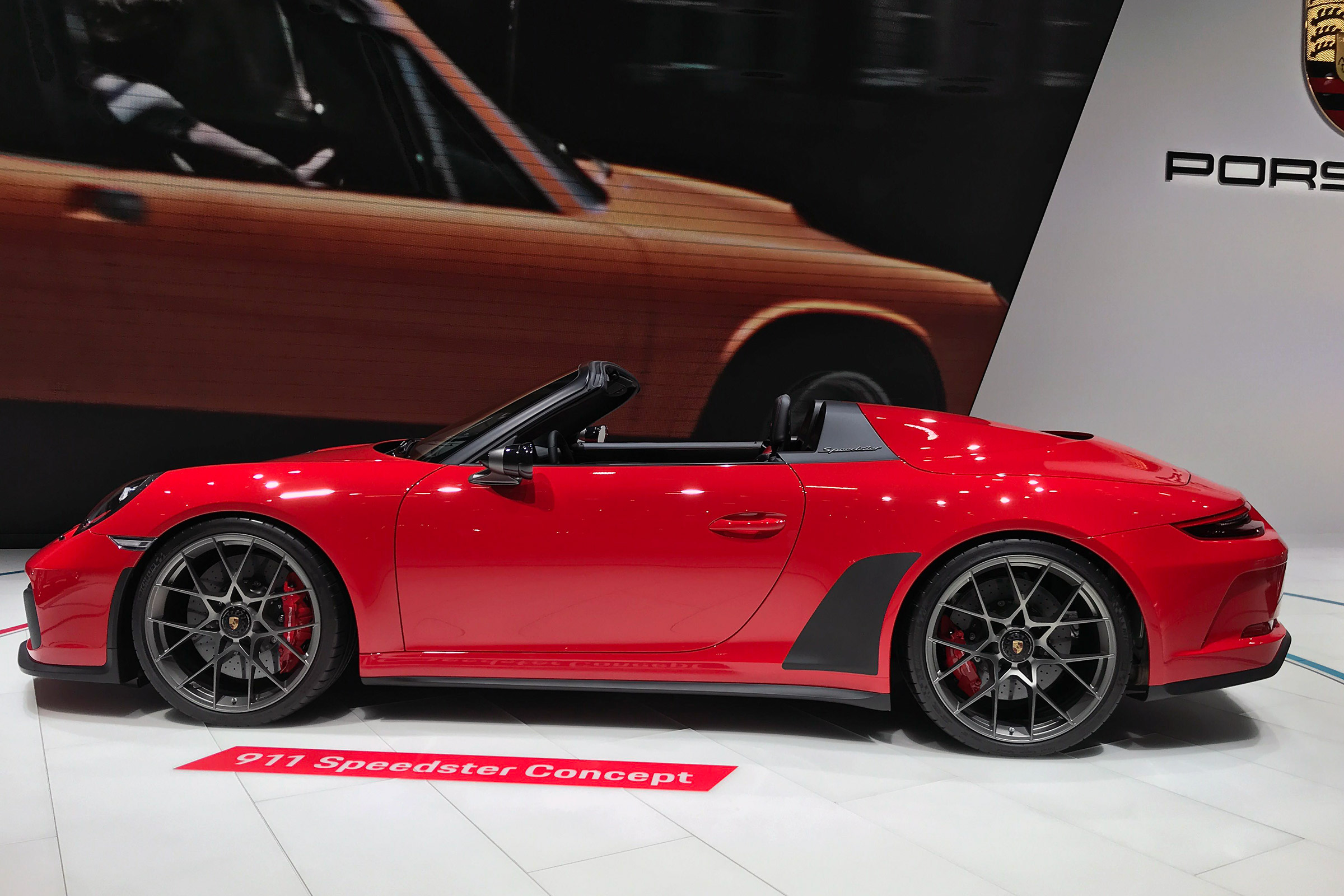 Porsche 911 Speedster - profile