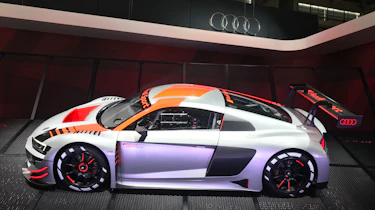 R8 LMS - side