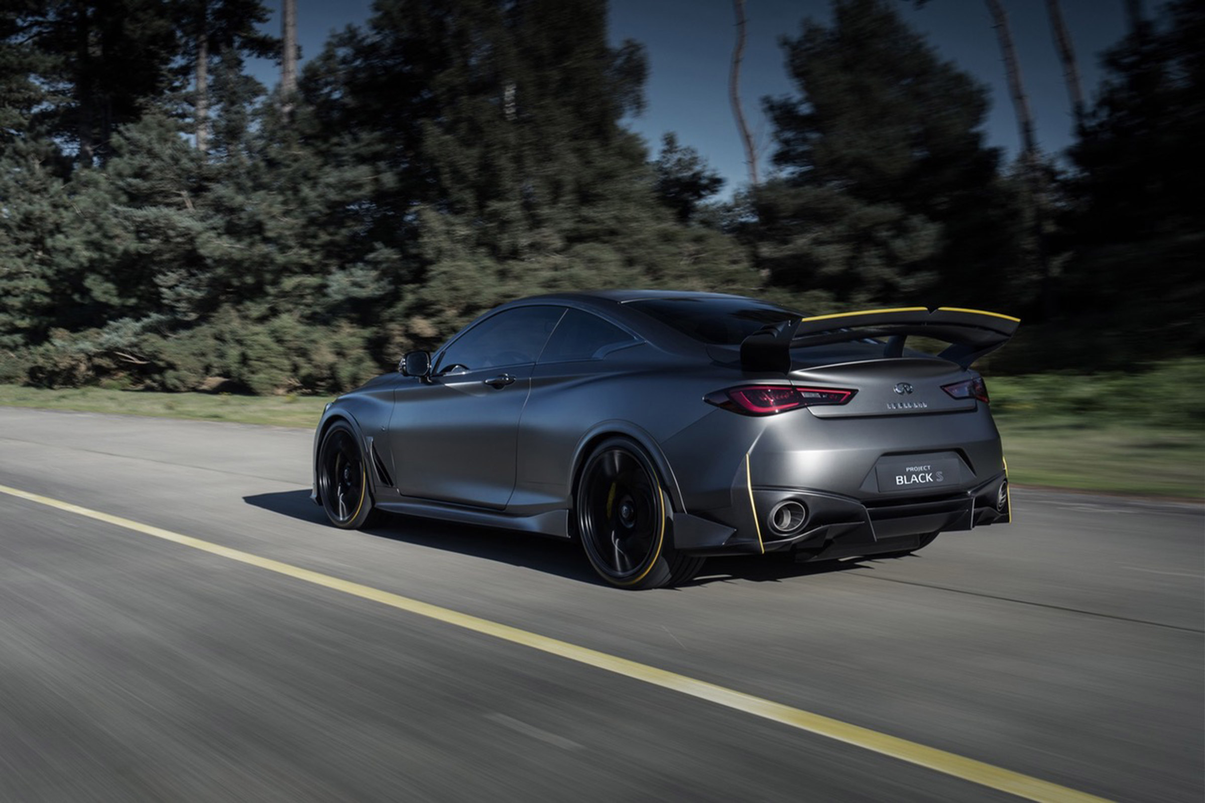 Infiniti concept again - rear
