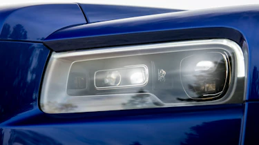 Rolls-Royce Cullinan headlight