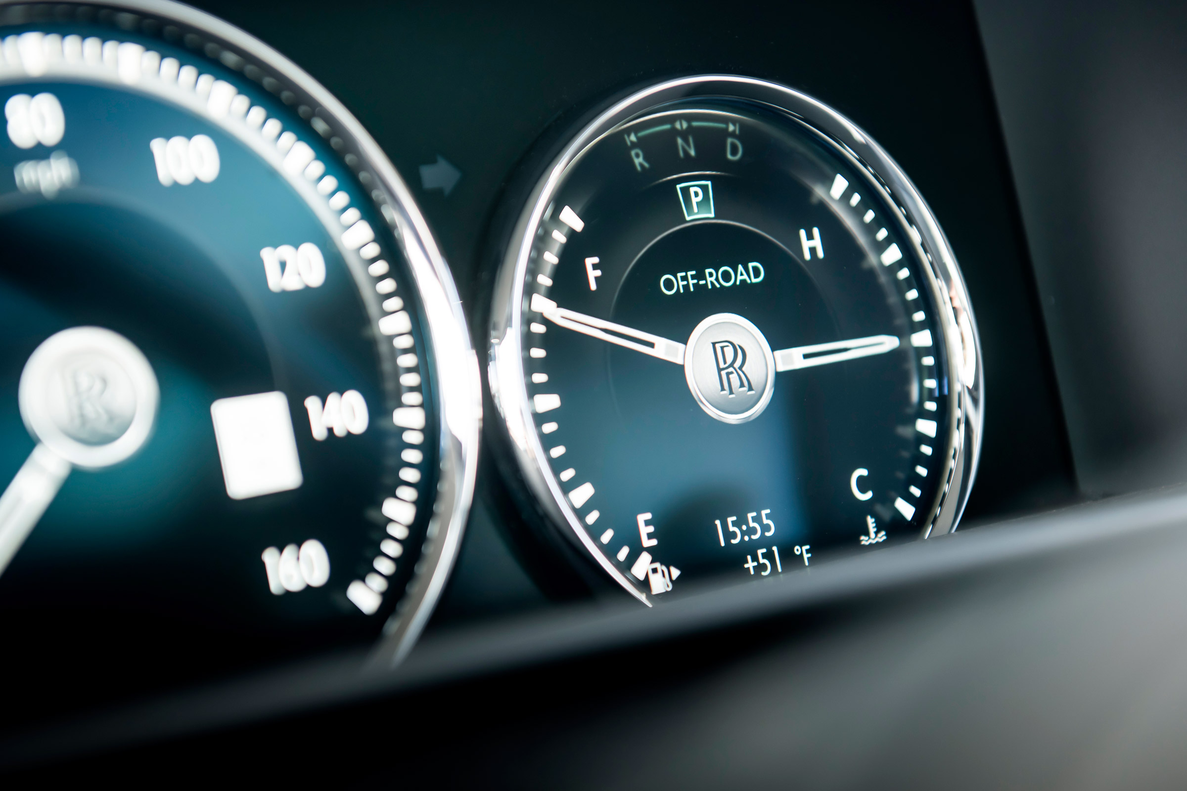Rolls-Royce Cullinan dials