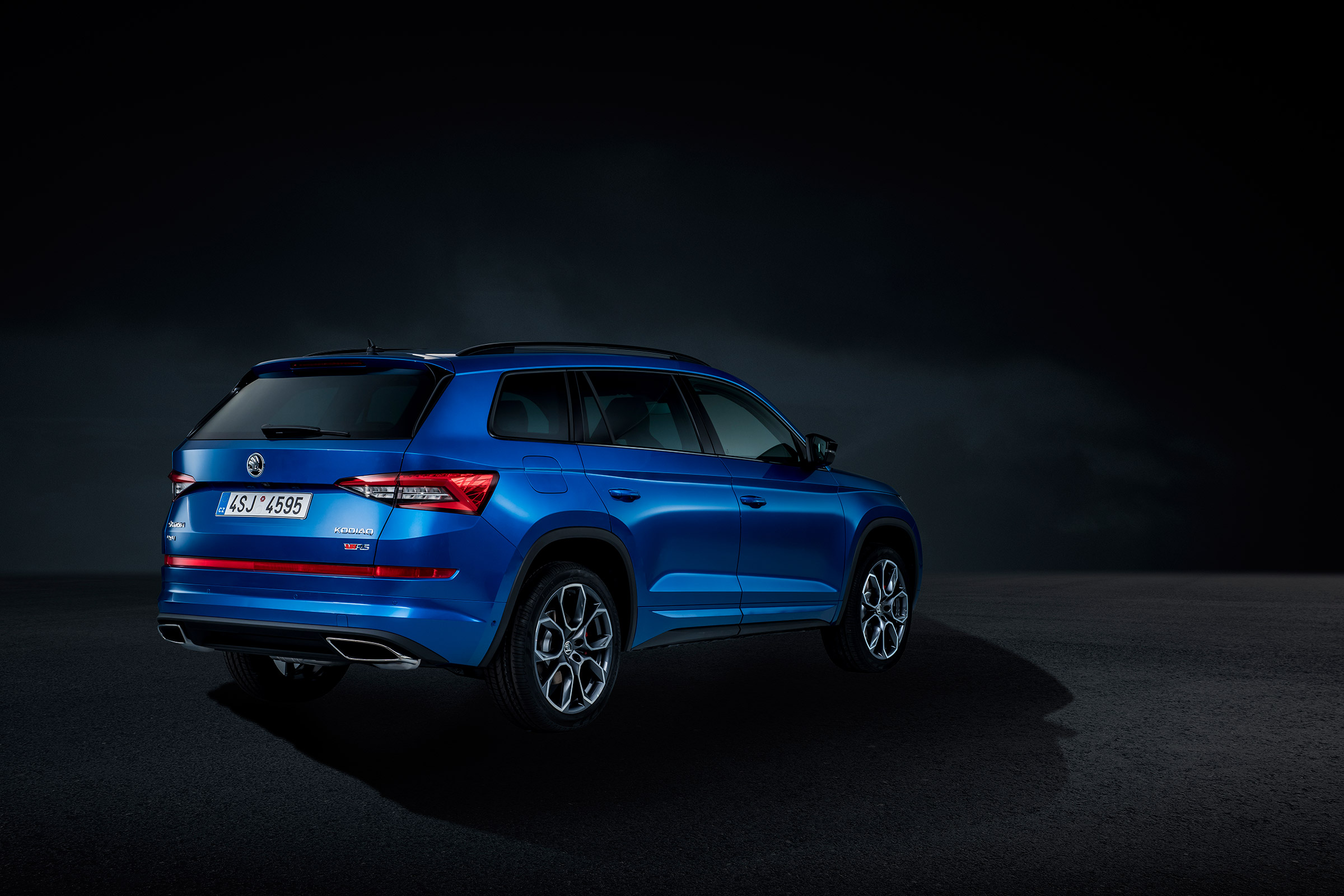 Skoda Kodiaq vRS revealed - rear quarter