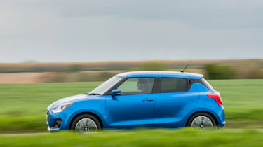 Suzuki Swift SZ5 - side