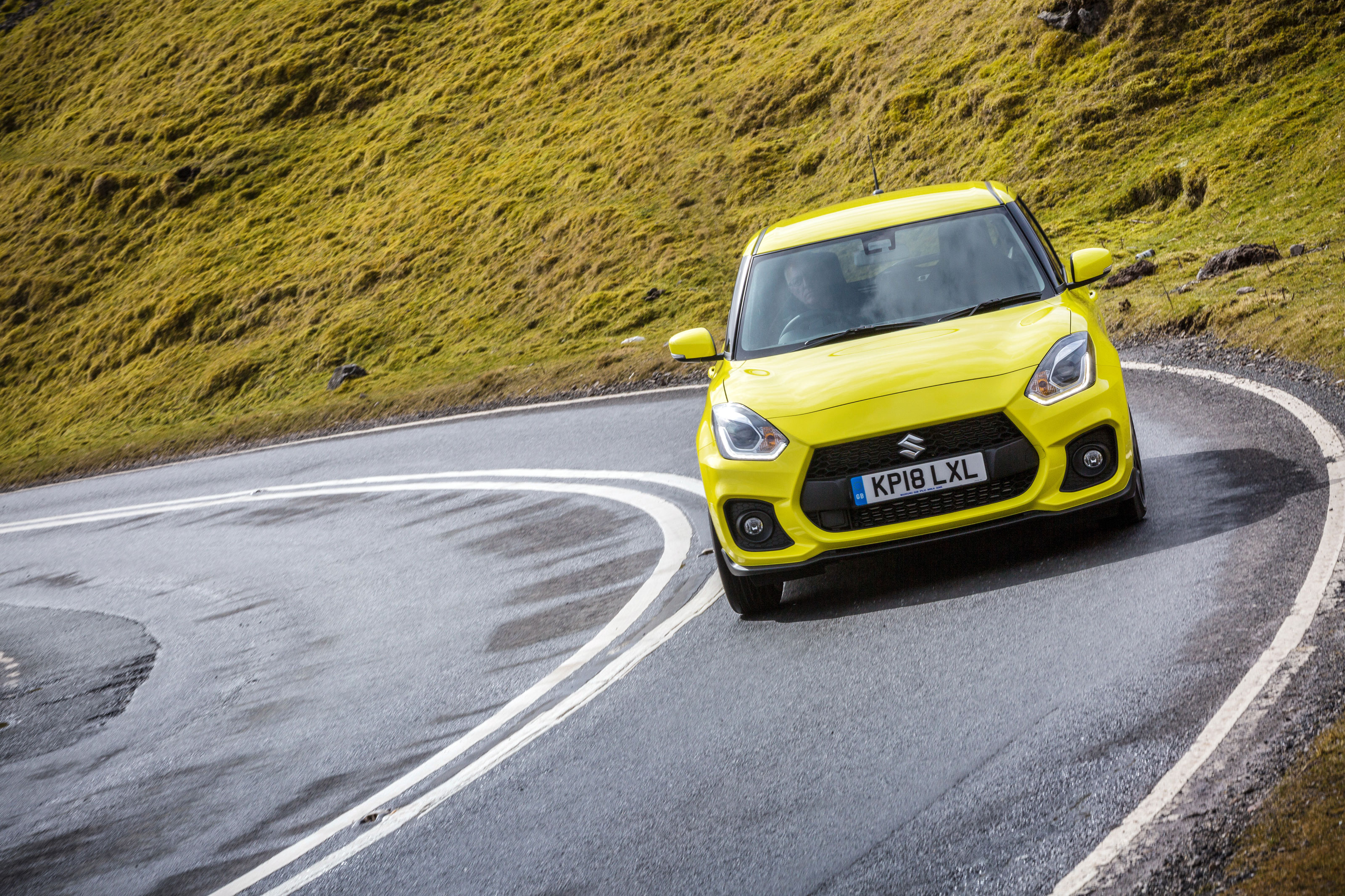 Suzuki Swift Sport - front